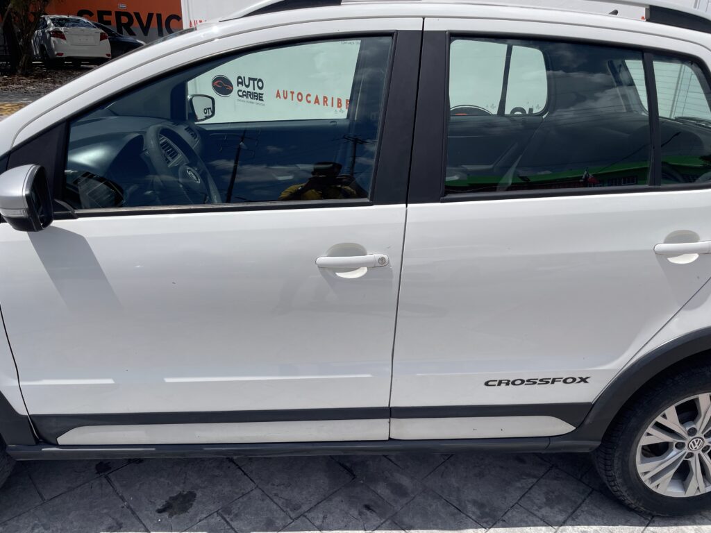 VOLKSWAGEN CROSS FOX 2017